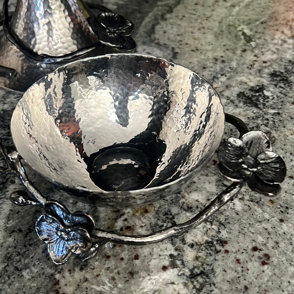 Michael Aram  Black Orchid Nut Bowl